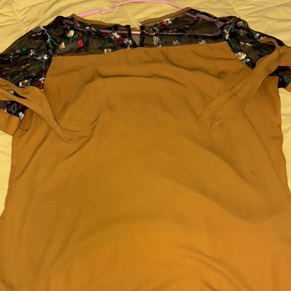 Sheer Top - Picture 2 of 2